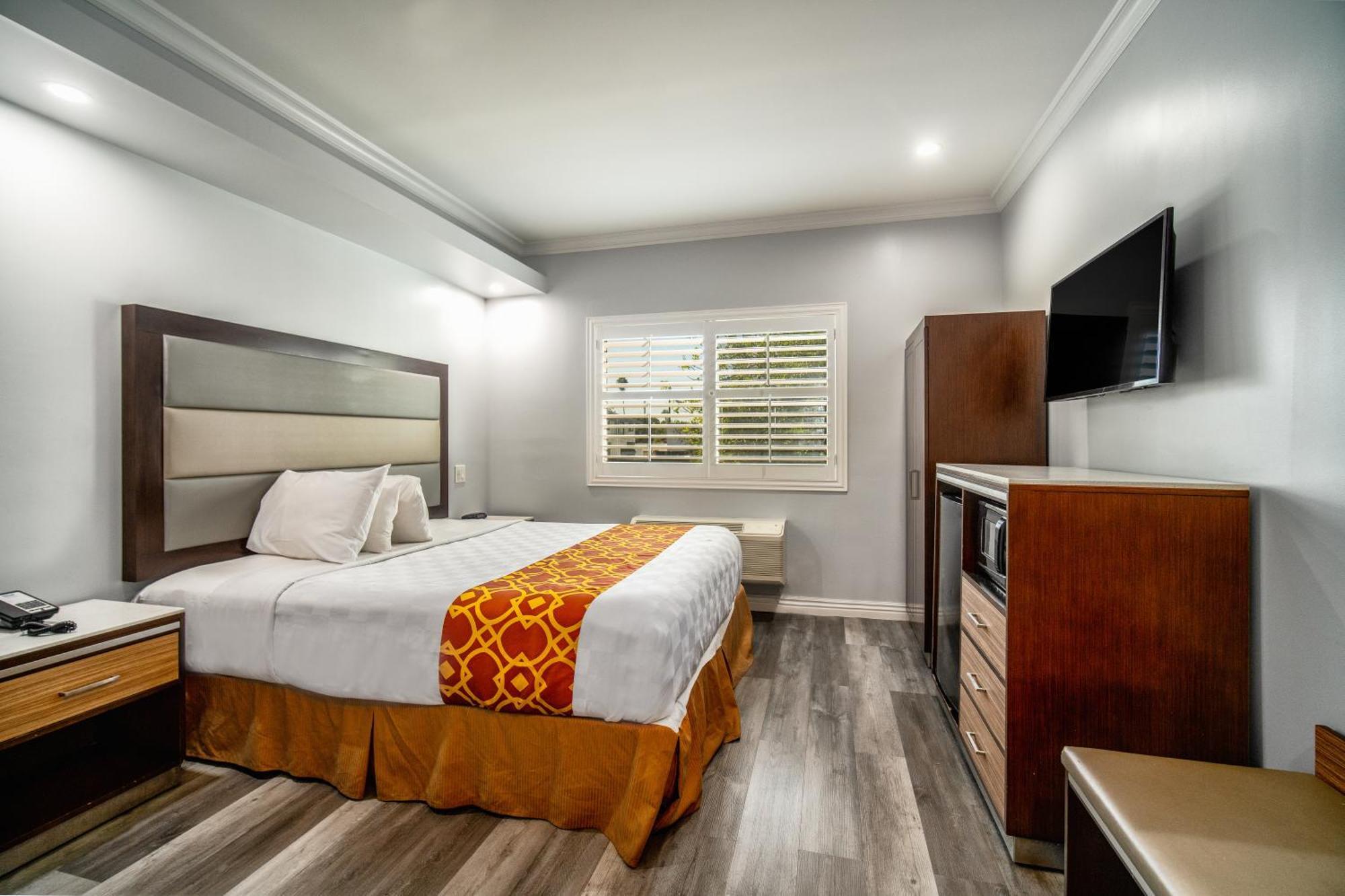 Rodeway Inn & Suites Pasadena Kültér fotó
