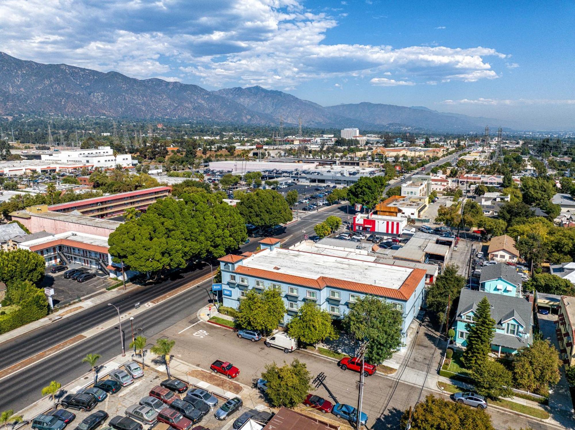 Rodeway Inn & Suites Pasadena Kültér fotó