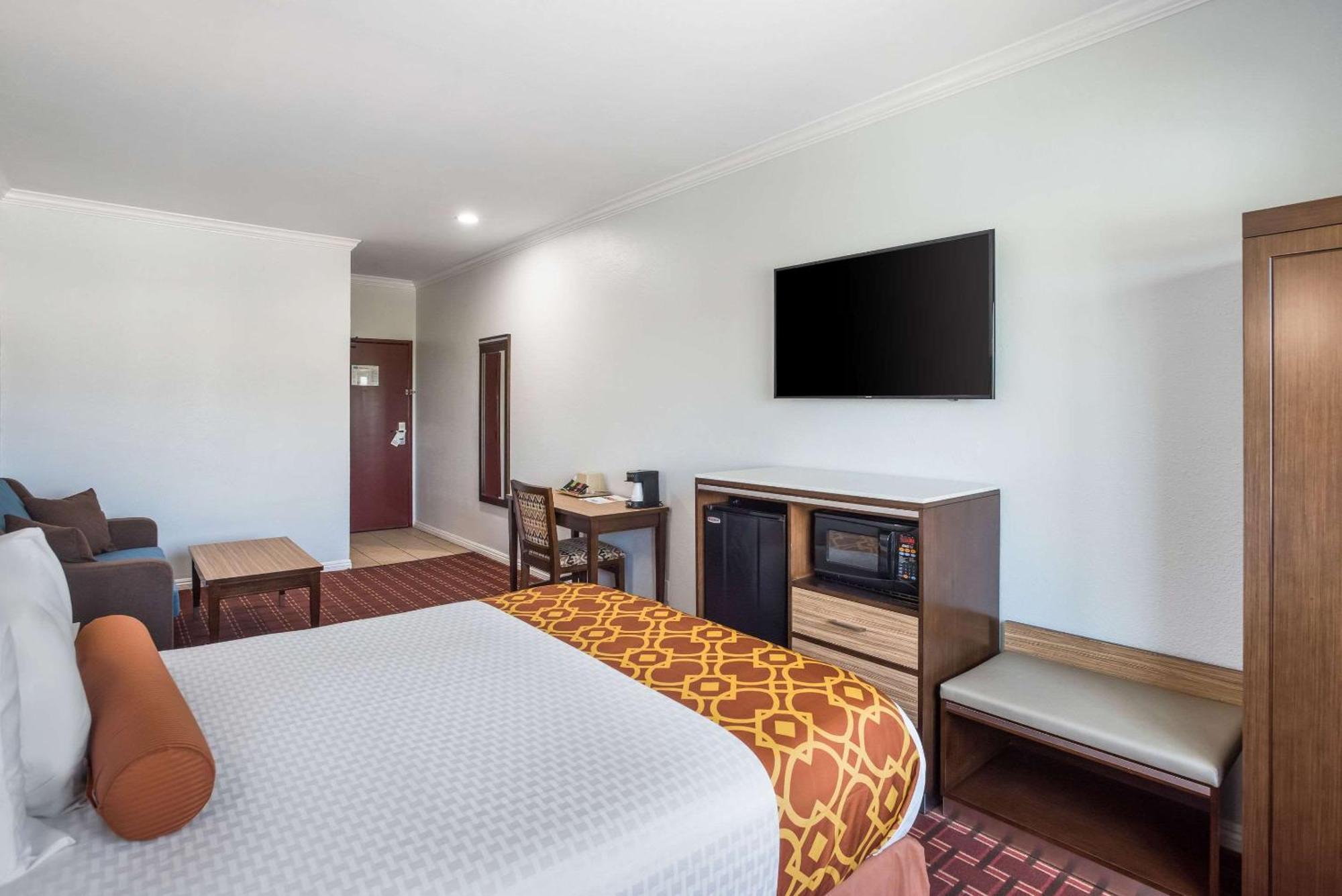 Rodeway Inn & Suites Pasadena Kültér fotó