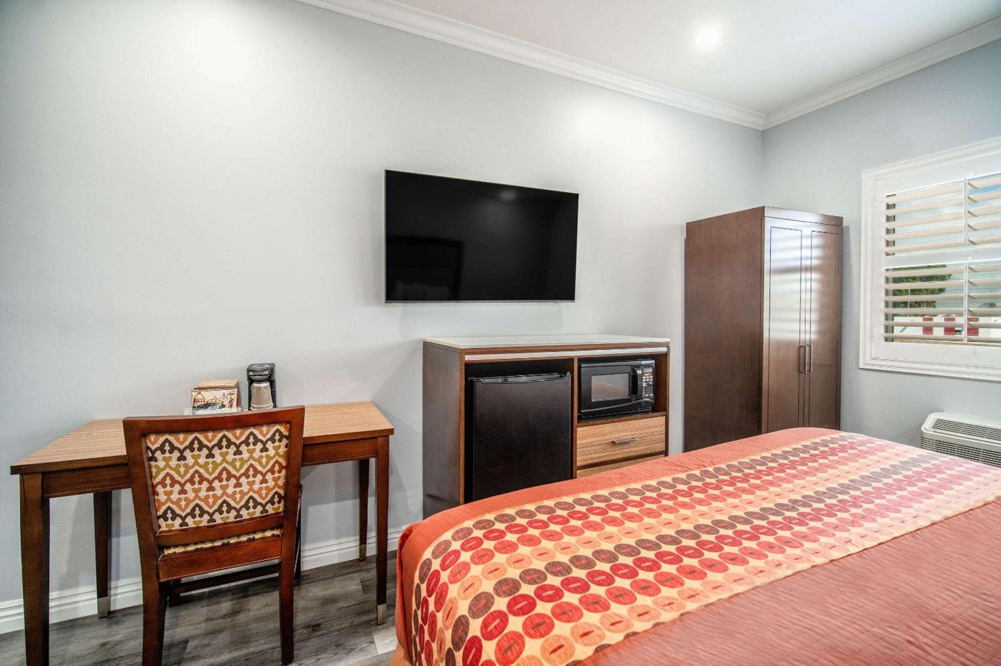 Rodeway Inn & Suites Pasadena Kültér fotó