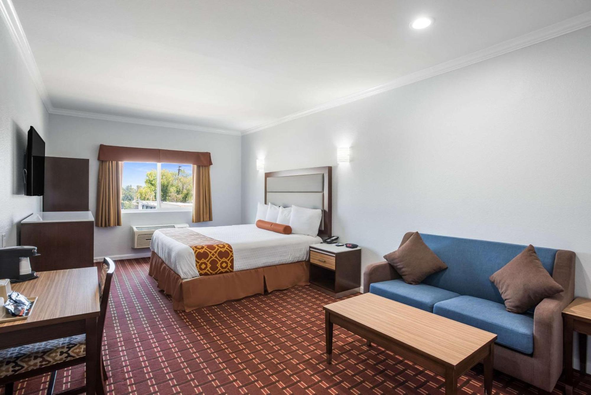 Rodeway Inn & Suites Pasadena Kültér fotó